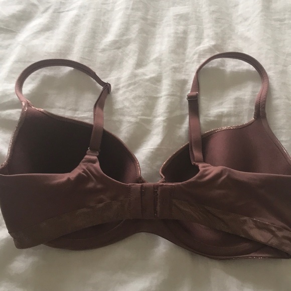Women’s VS bra - Picture 2 of 3